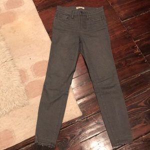 Madewell high riser skinny jean in grey
